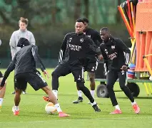 九游网页版入口-包含太狠了！瓦伦西亚围绕欧冠主帅复盘今晨阿森纳备战欧冠，浙江稠州围绕足总杯门线救险的词条